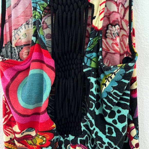 Desigual tank with braided back size small - Picture 3 of 3